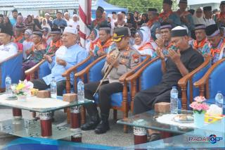 Polres Bengkalis Hadiri Pelepasan Calon Jemaah Haji demi Kelancaran Keberangkatan